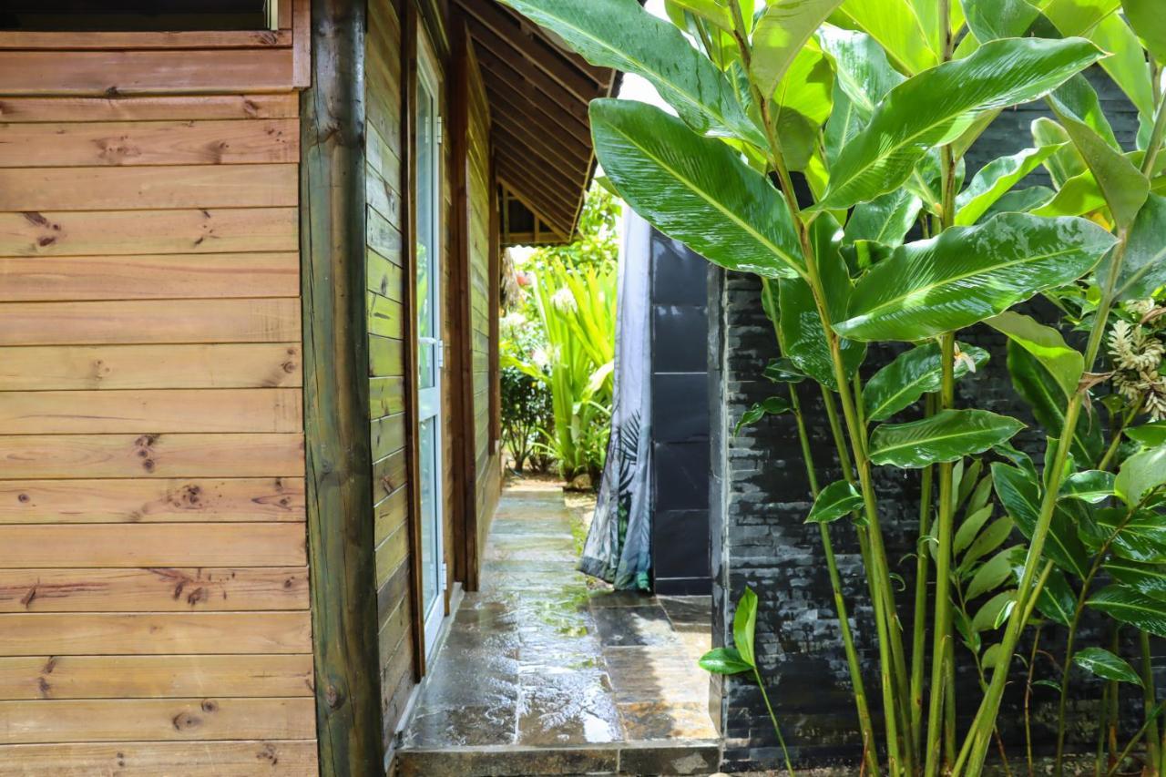 Bungalow Bali Hai Fare Exterior foto